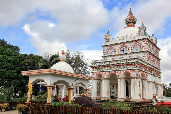 Индуистский храм Maheshwarnath Mandir