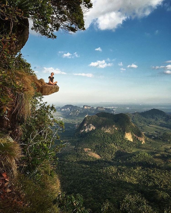 Tab Kak-Hang Nak Hill nature trail