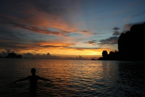 Закат на Ton Sai beach