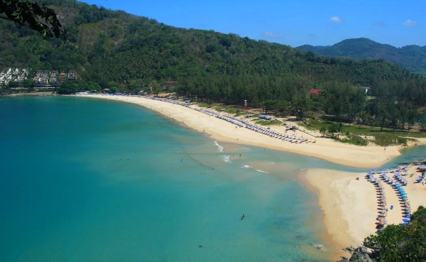 Nai Harn beach