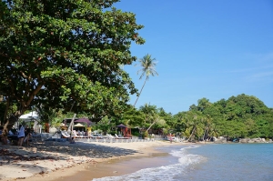 Северная часть пляжа Rocky`s Beach