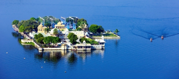 Дворец Джаг Мандир на озере Печола, Удайпур