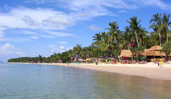 Рестораны и бары на пляже Klong Khong