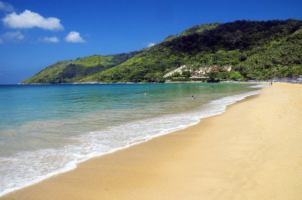 Nai Harn beach