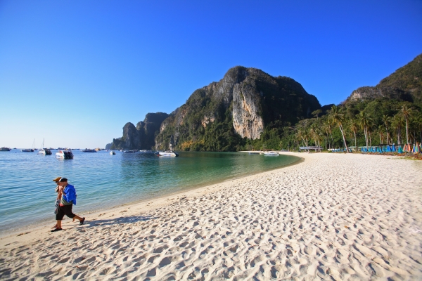 Вид на западную часть Ton Sai beach